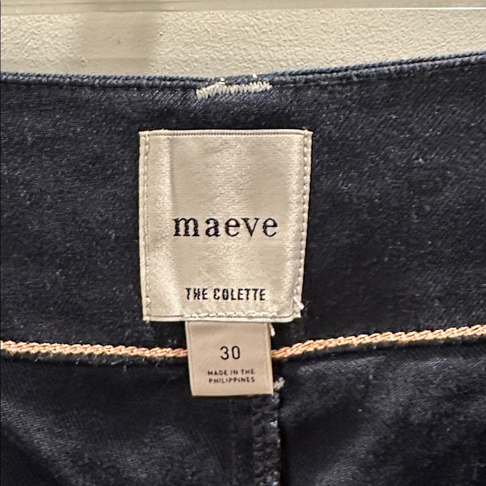 Maeve Navy Colette cropped Trousers with contrast Stitching - Picture 3 of 7